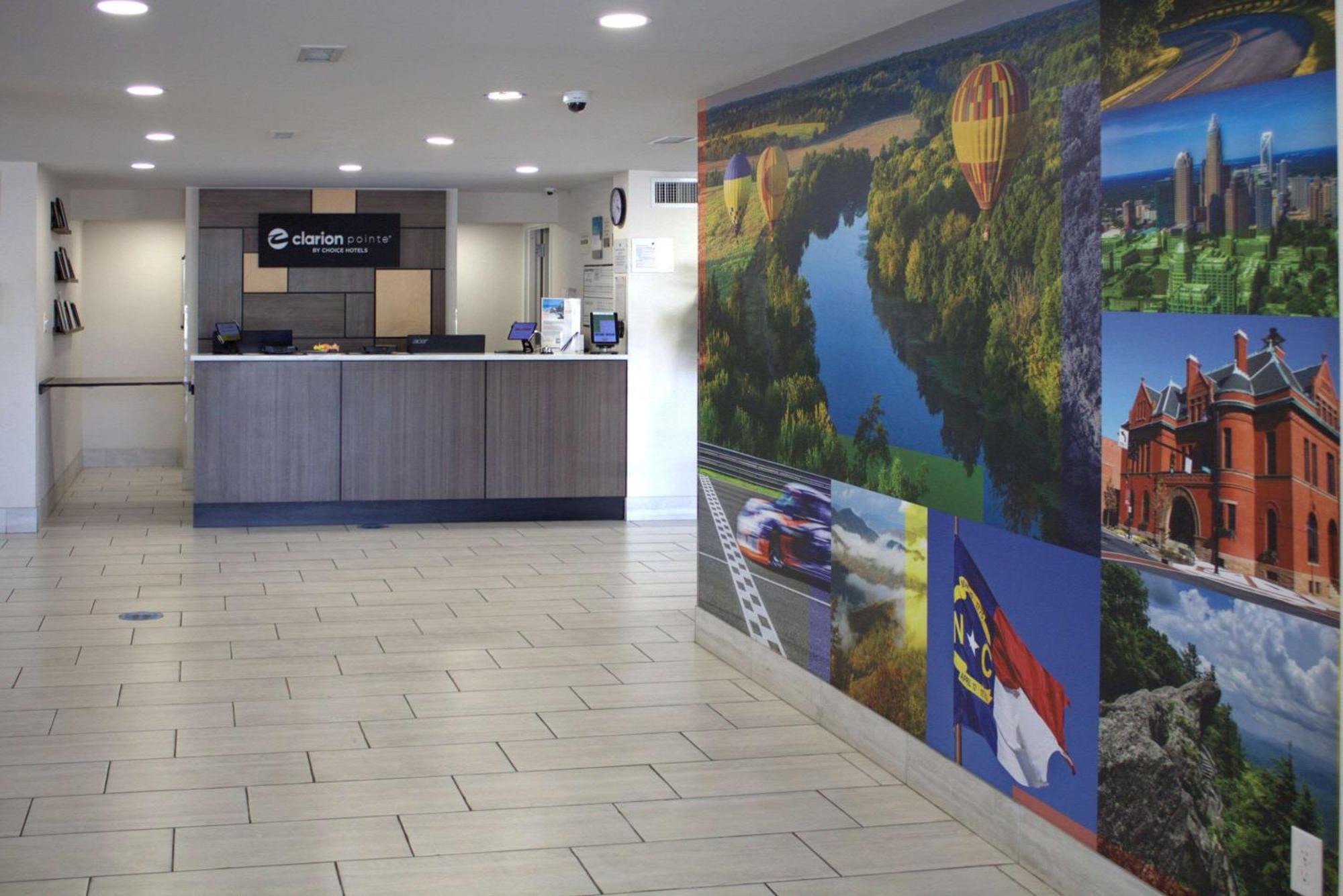 Clarion Pointe Statesville Bagian luar foto